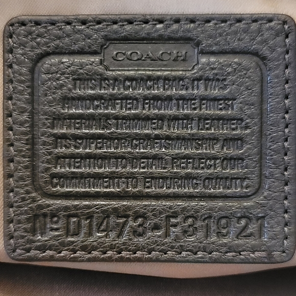 Large Coach handbag - Picture 4 of 4